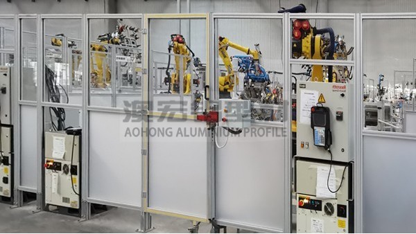 安全通透又靈活！詳解工業鋁型材圍欄的五大應用場景