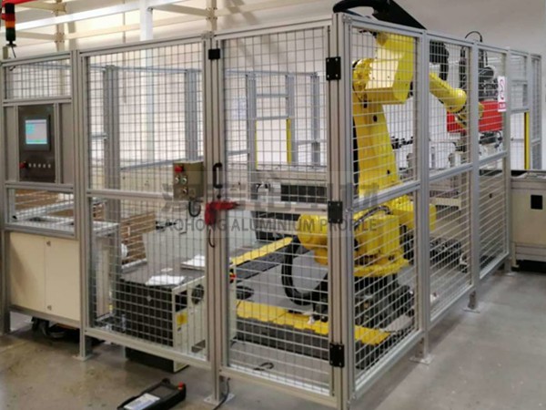 機器人安全門鋁型材：高效防護，助力智能生產安全升級